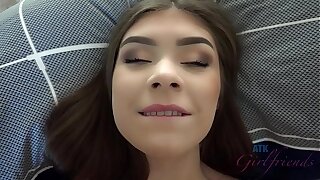 Amateur POV fucking and orgasms with a supah hot teen (Winter Jade)