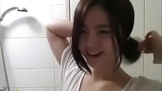 Korean Hot Girl Take A Bath